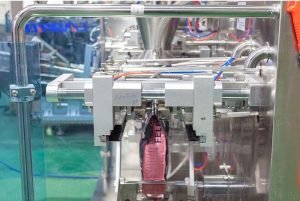 آلة تعبئة المساحيق الجاهزة بأكياس أفقية أوتوماتيكية