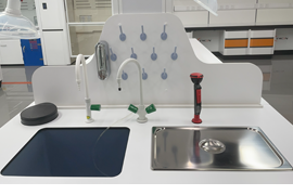 الاثاث المختبري